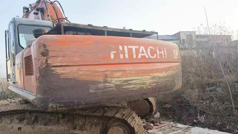 Used Hitachi ZW250 Excavator 2011 Model / 2