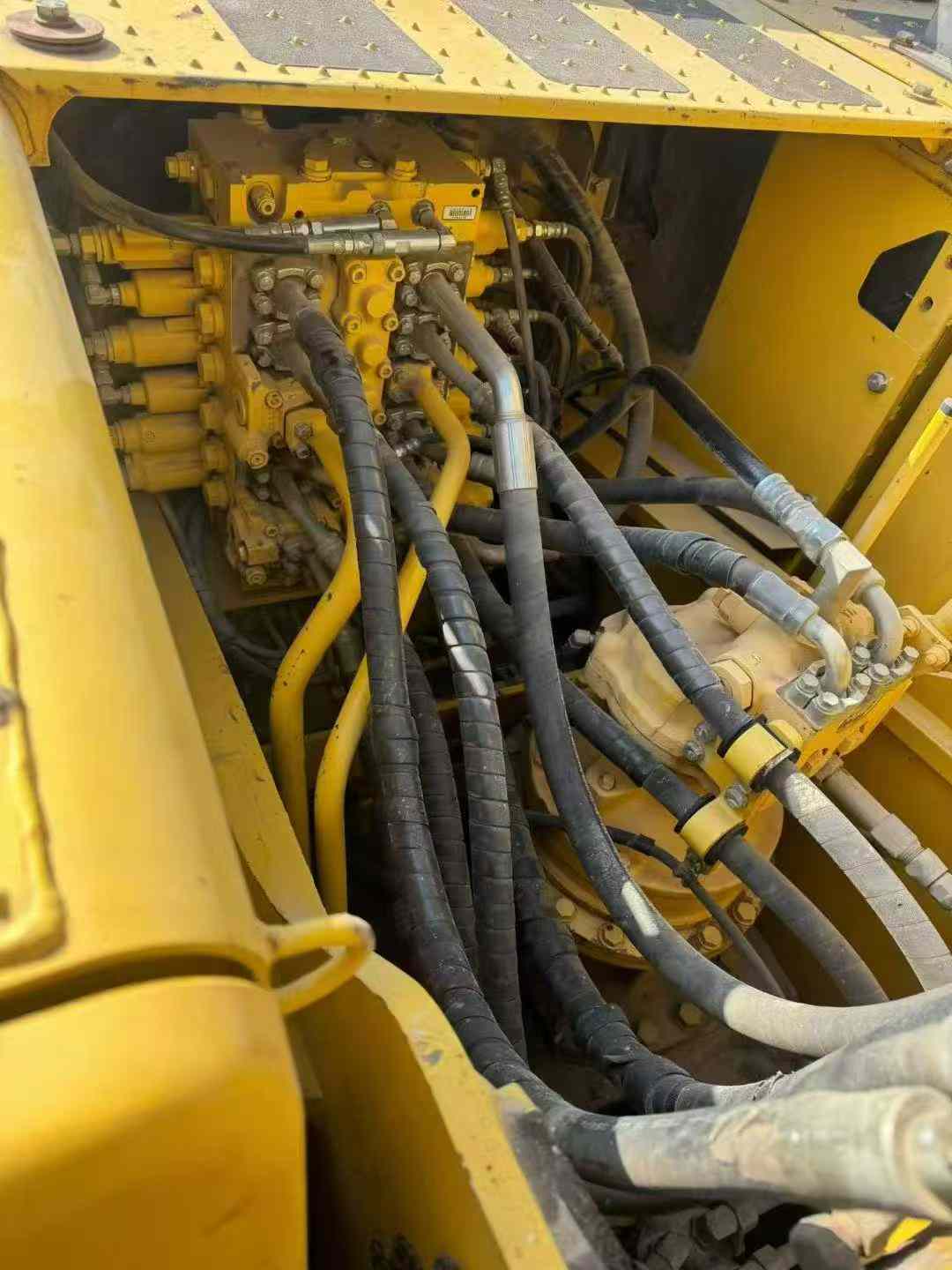 Buy Komatsu PC200 Used Excavator / 5 Used Komatsu PC200 Excavator 2018 Model / 5