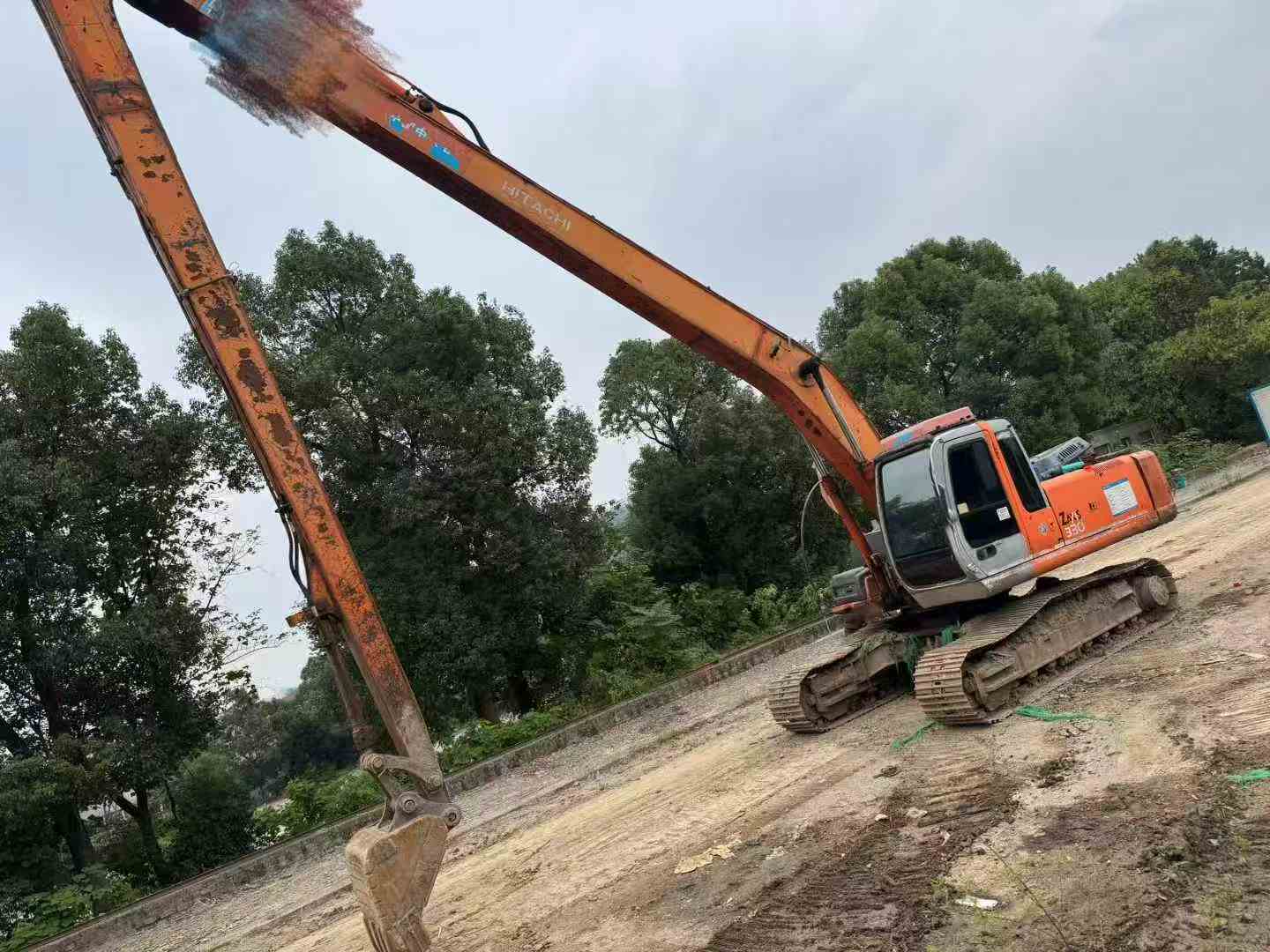 Used Hitachi ZX230-6 Excavator 2006 Model