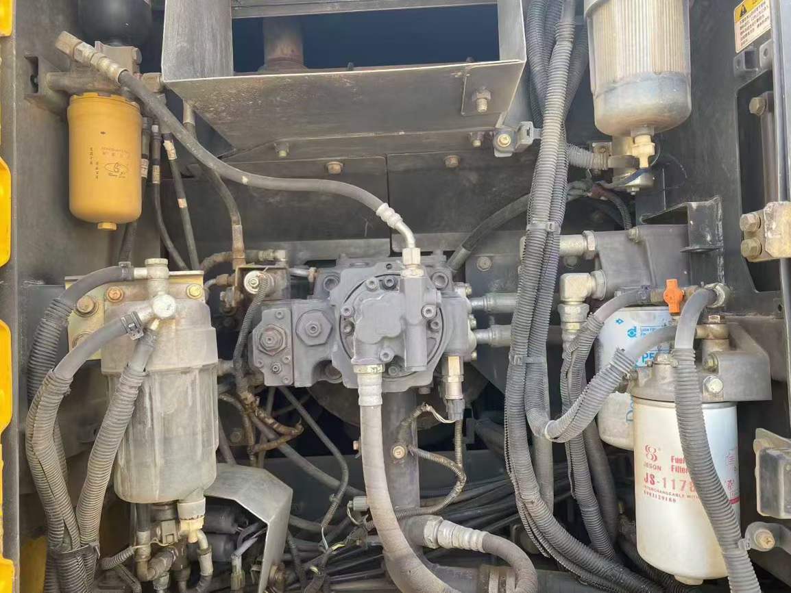 Used Sumitomo SH180LC-6 Excavator 2019 Model / 8