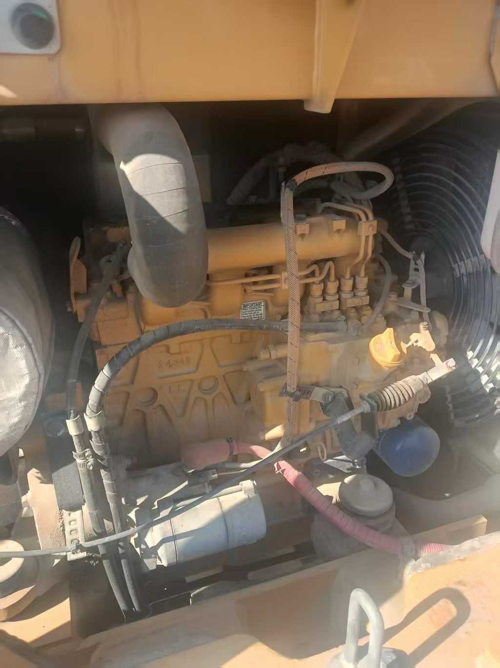 Used Caterpillar 305ECR Excavator 2016 Model / 8