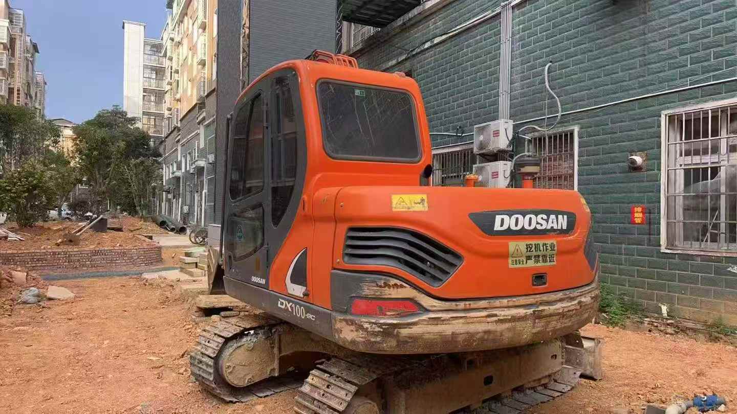 Used Doosan DX75 Excavator 2019 Model / 2