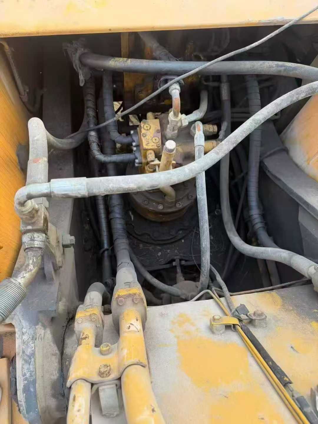 Used Sany SY245H Excavator 2016 Model / 3