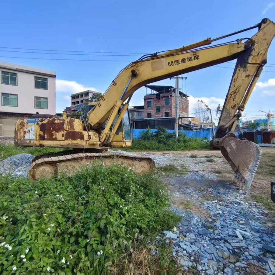 Used Komatsu PW200-7 Excavator 2016 Model / 4
