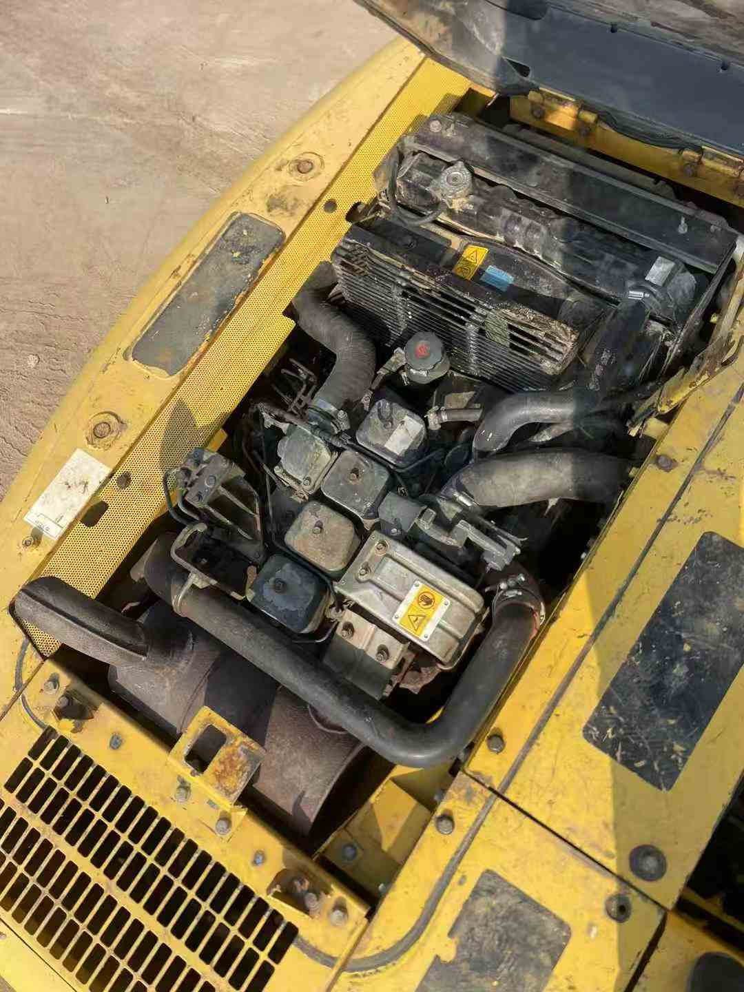 Used Komatsu PC120-6E Excavator 2016 Model / 5