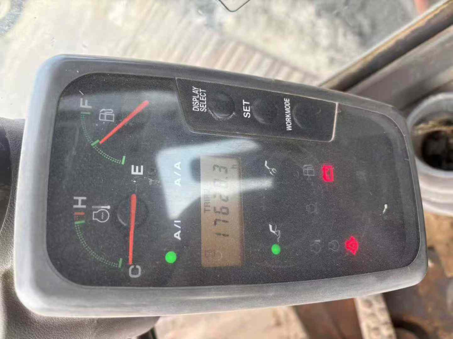 Used Hitachi ZX240-3 Excavator 2014 Model / 6