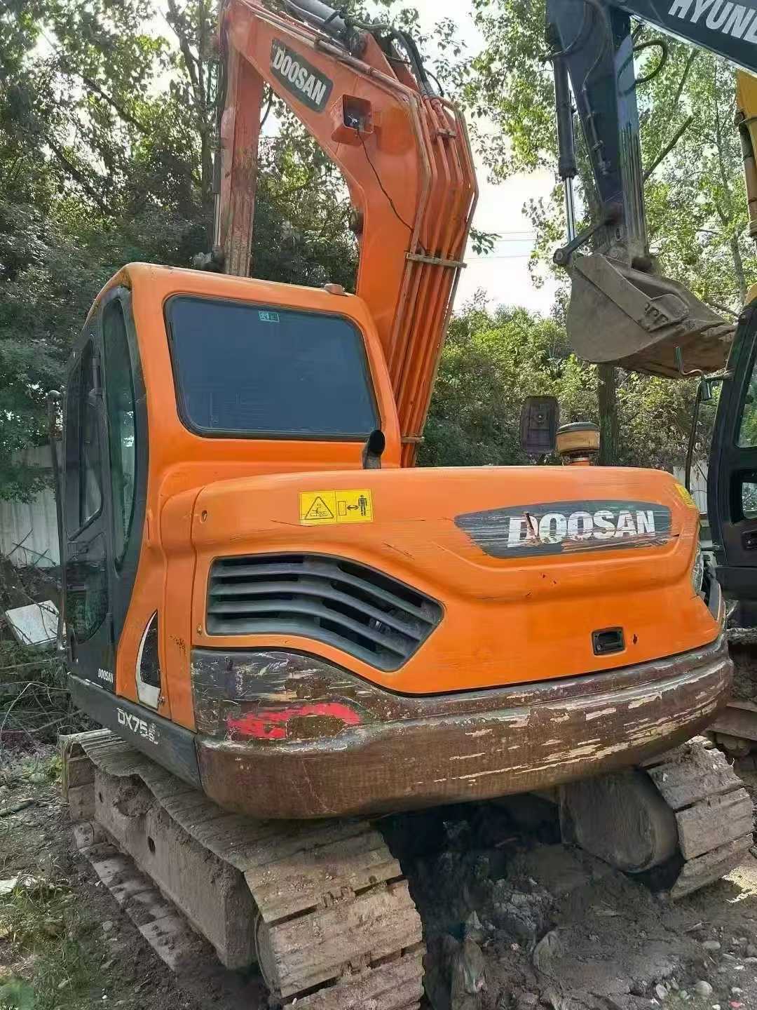 Buy Doosan DX75 Used Excavator / 2 Used Doosan DX75 Excavator 2021 Model / 2