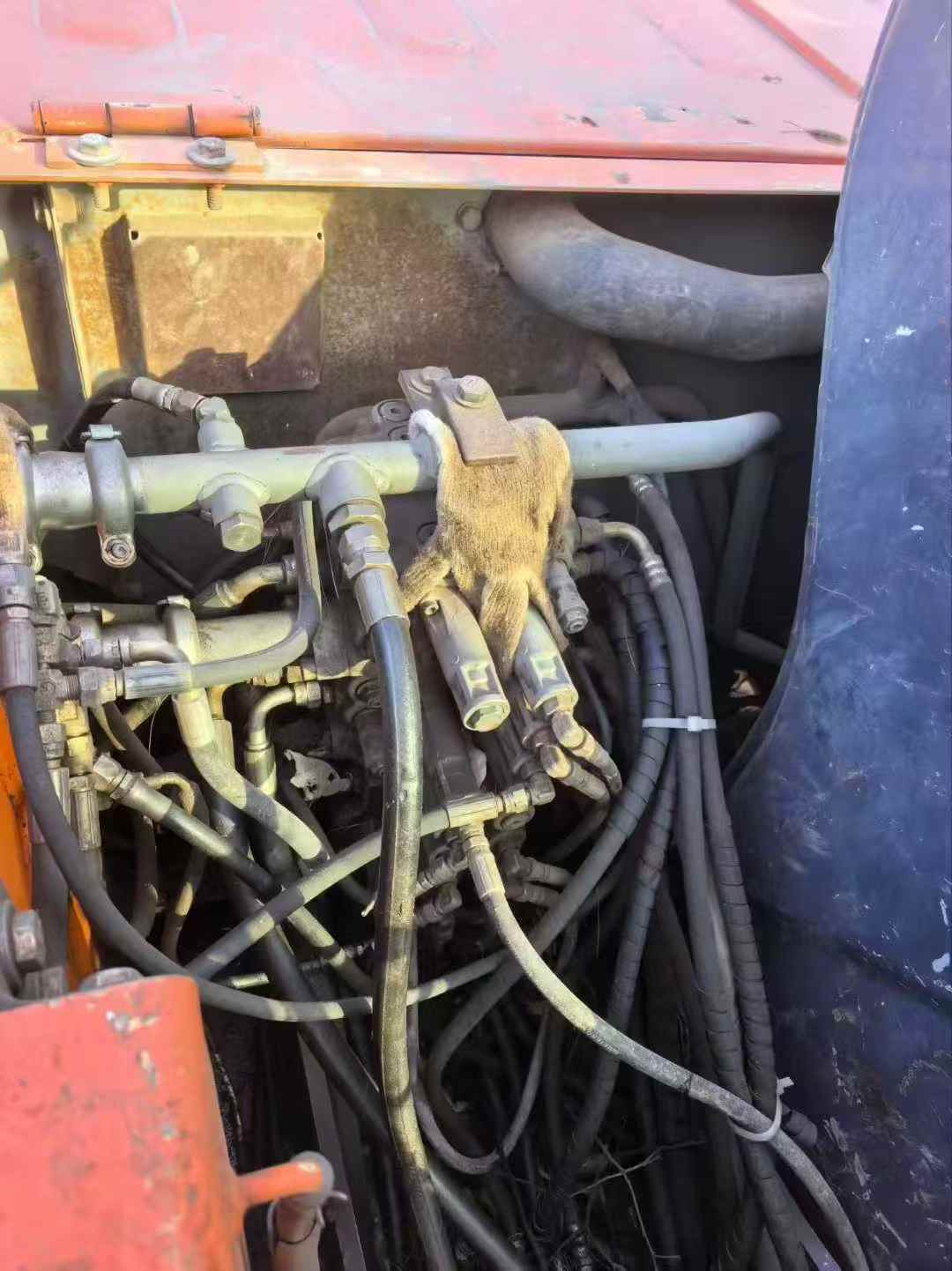 Used Hitachi ZX60-5G Excavator 2014 Model / 3