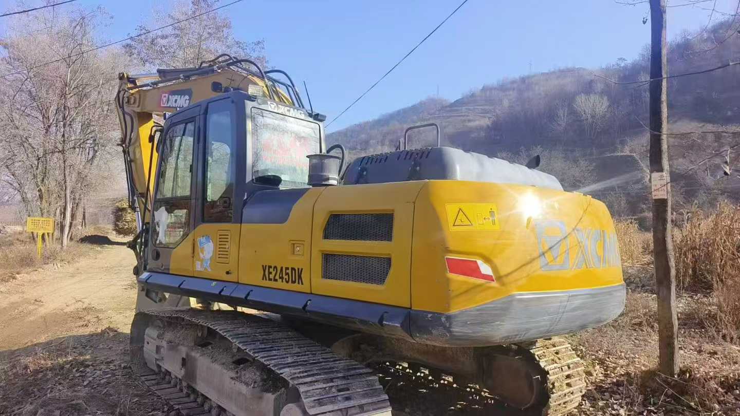 Used XCMG XE225GK Excavator 2021 Model / 8