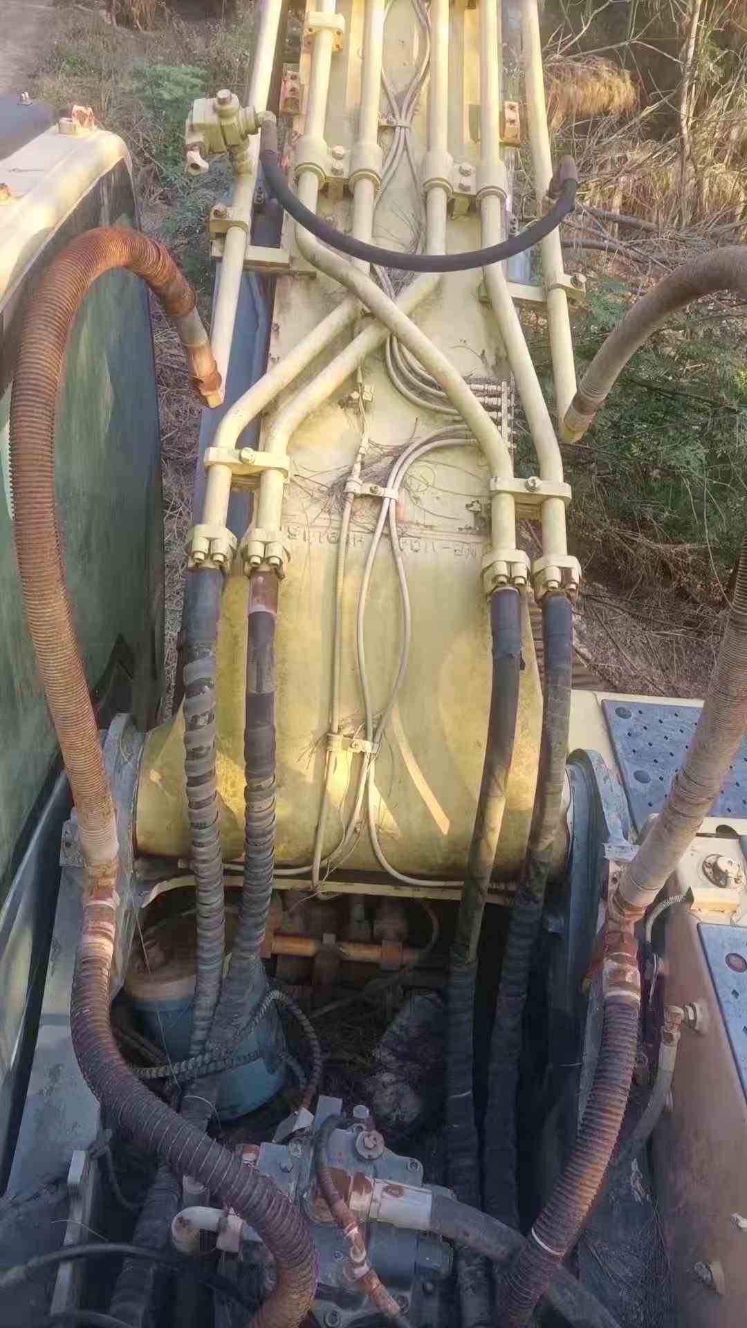 Used Hyundai R395LVS Excavator 2016 Model / 8