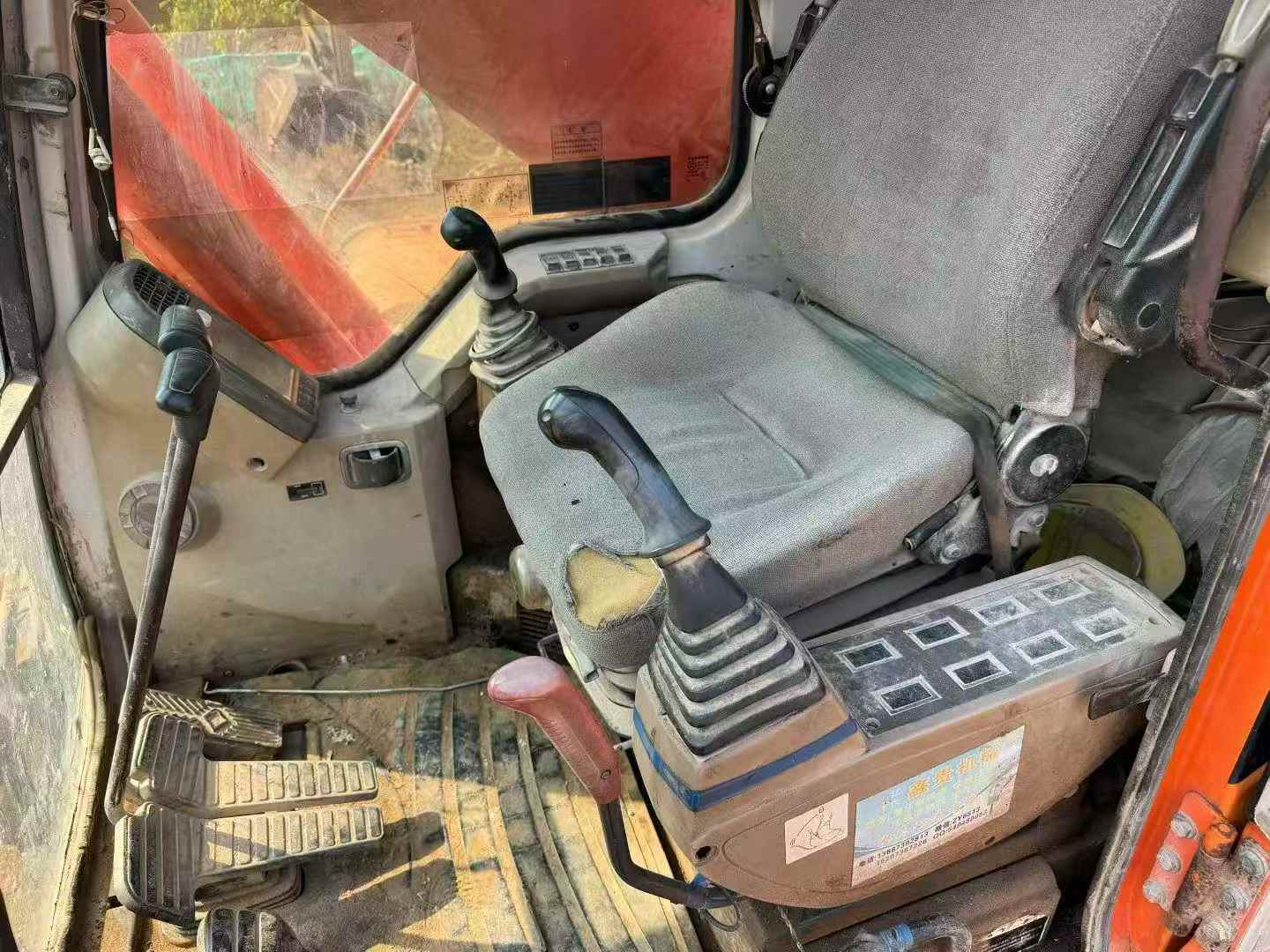 Used Doosan DH220-7 Excavator 2010 Model / 7