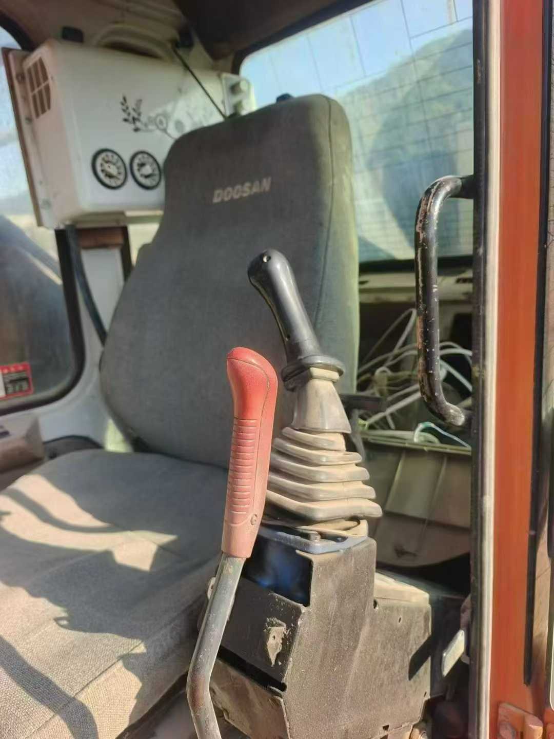 Used Doosan DX15 Excavator 2011 Model / 2