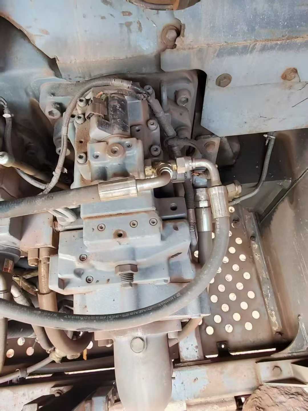 Used Hitachi ZX870-3 Excavator 2016 Model / 8