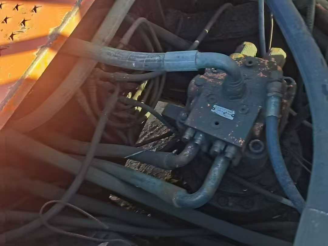 Used Doosan DL300 Excavator 2016 Model / 3