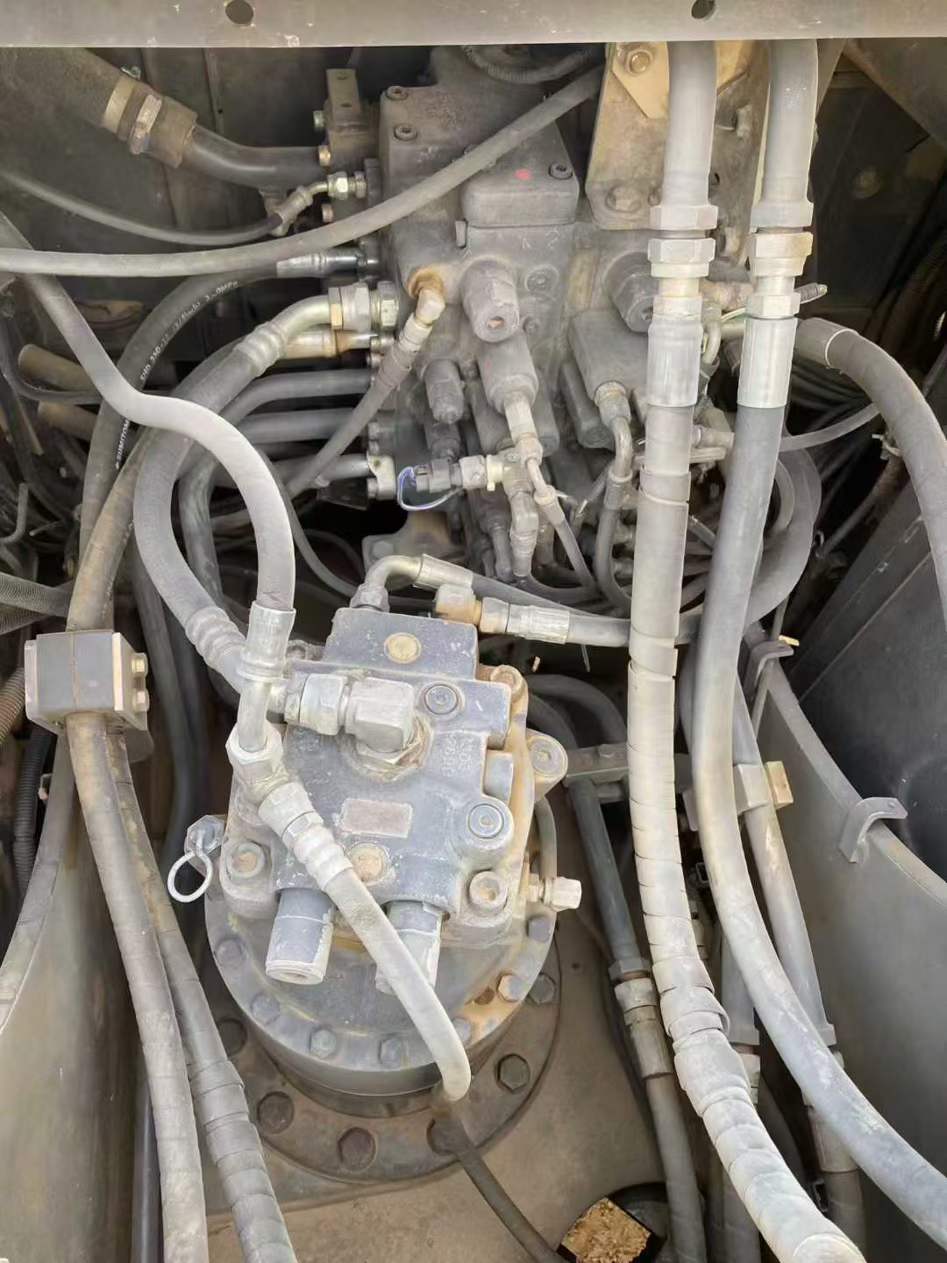 Used Sumitomo SH180LC-6 Excavator 2019 Model / 6