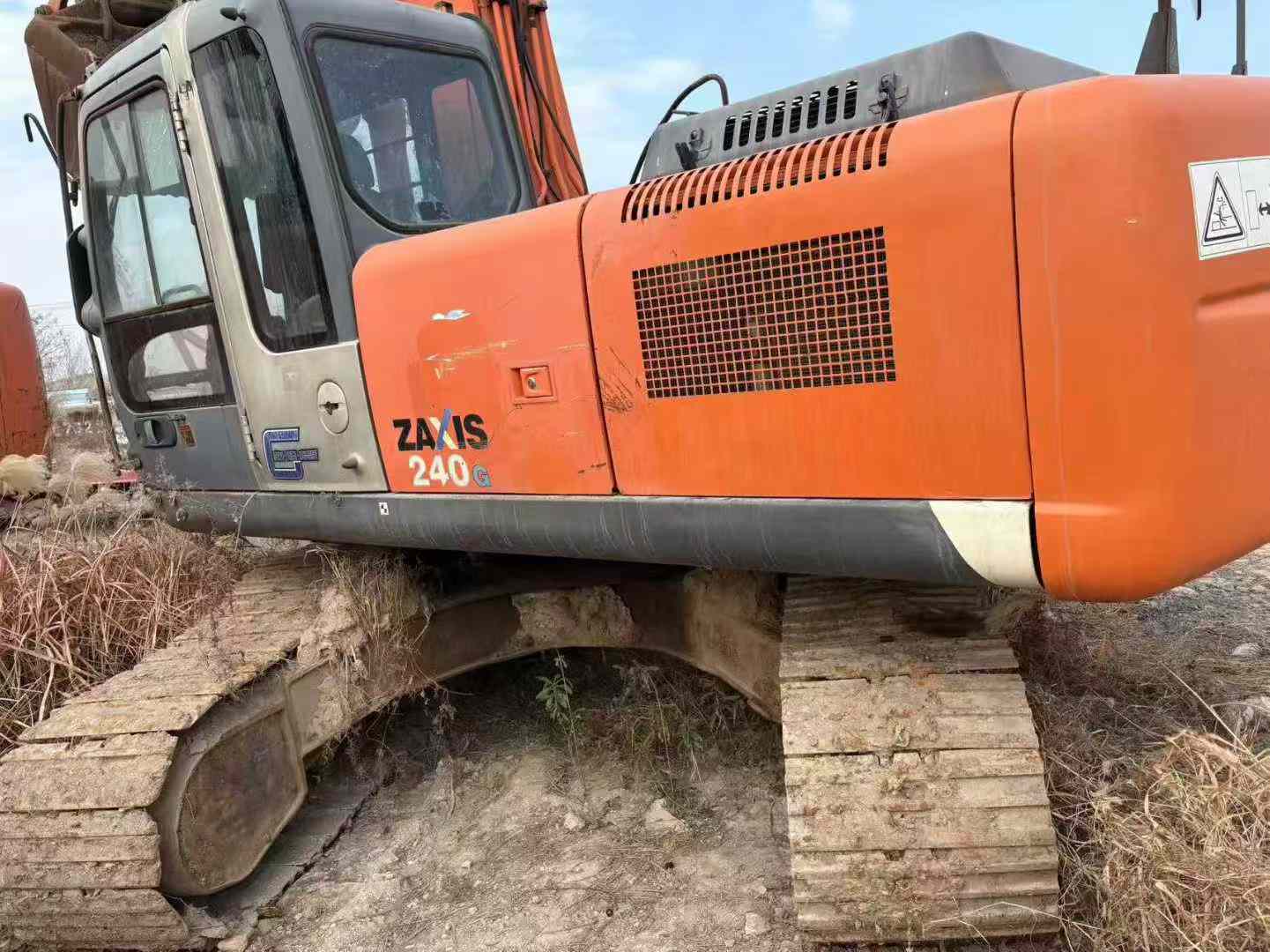 Used Hitachi ZX240-3 Excavator 2014 Model / 5