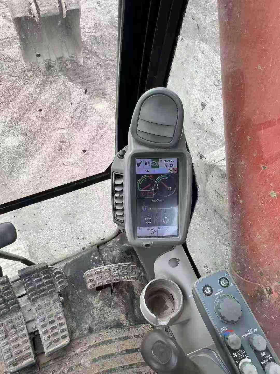 Used Hitachi EX210 Excavator 2020 Model / 8