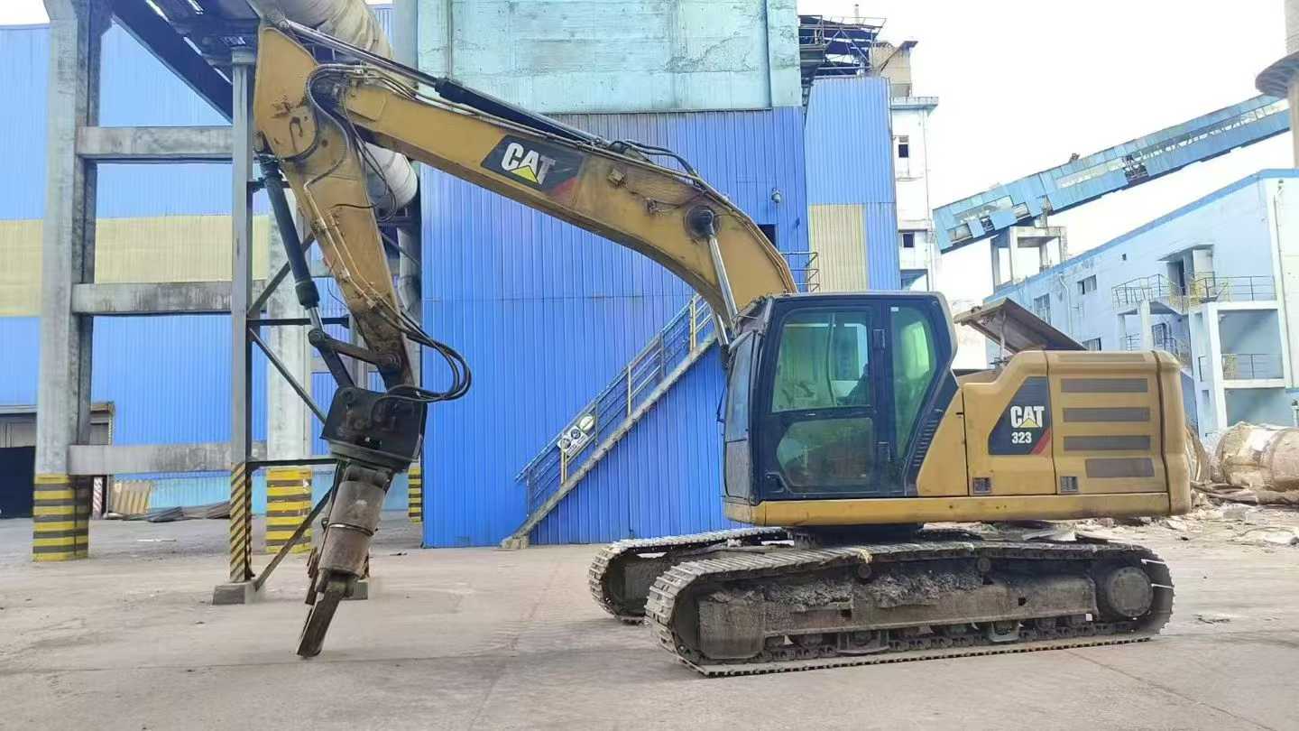 Used Caterpillar 323 Excavator 2019 Model / 2