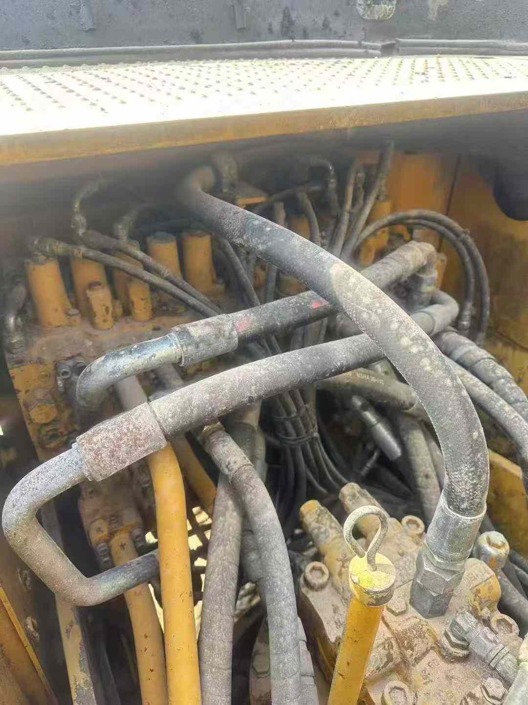 Used Caterpillar CT20 Excavator 2014 Model / 2