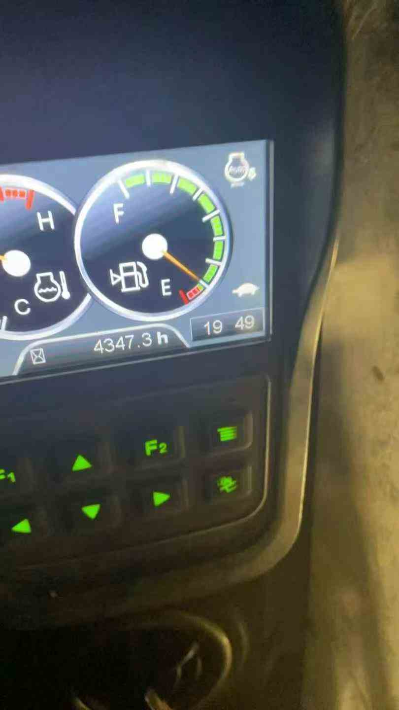 Used XCMG XE75WD Excavator 2021 Model / 8