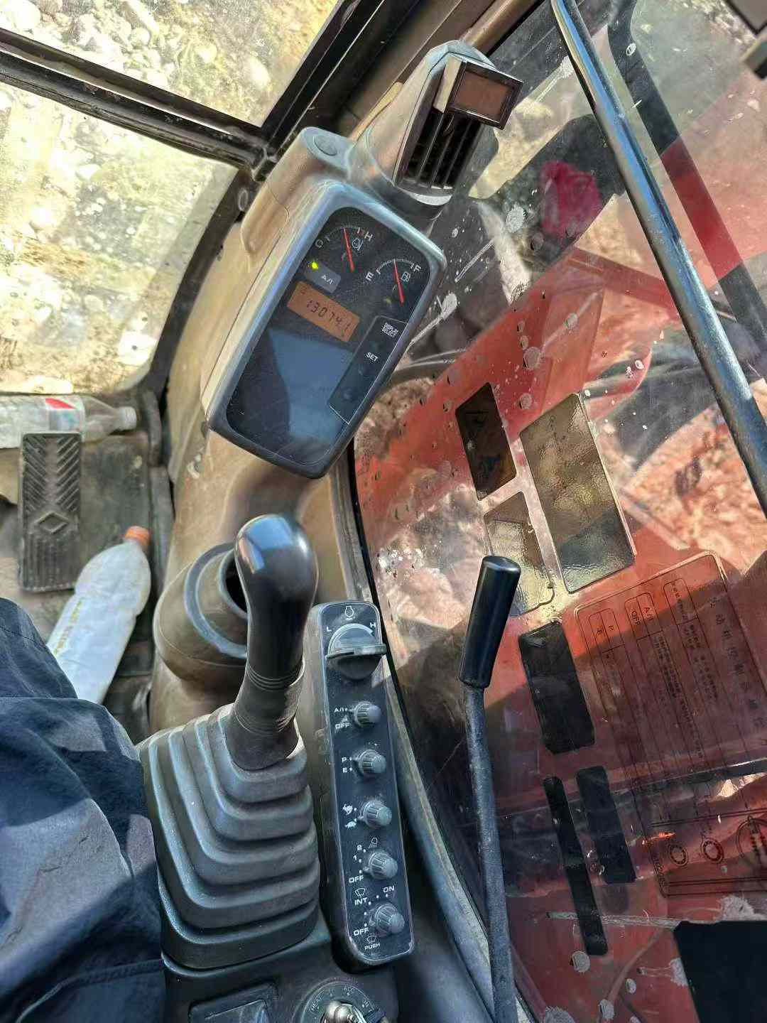 Used Hitachi ZX60 Excavator 2013 Model / 9