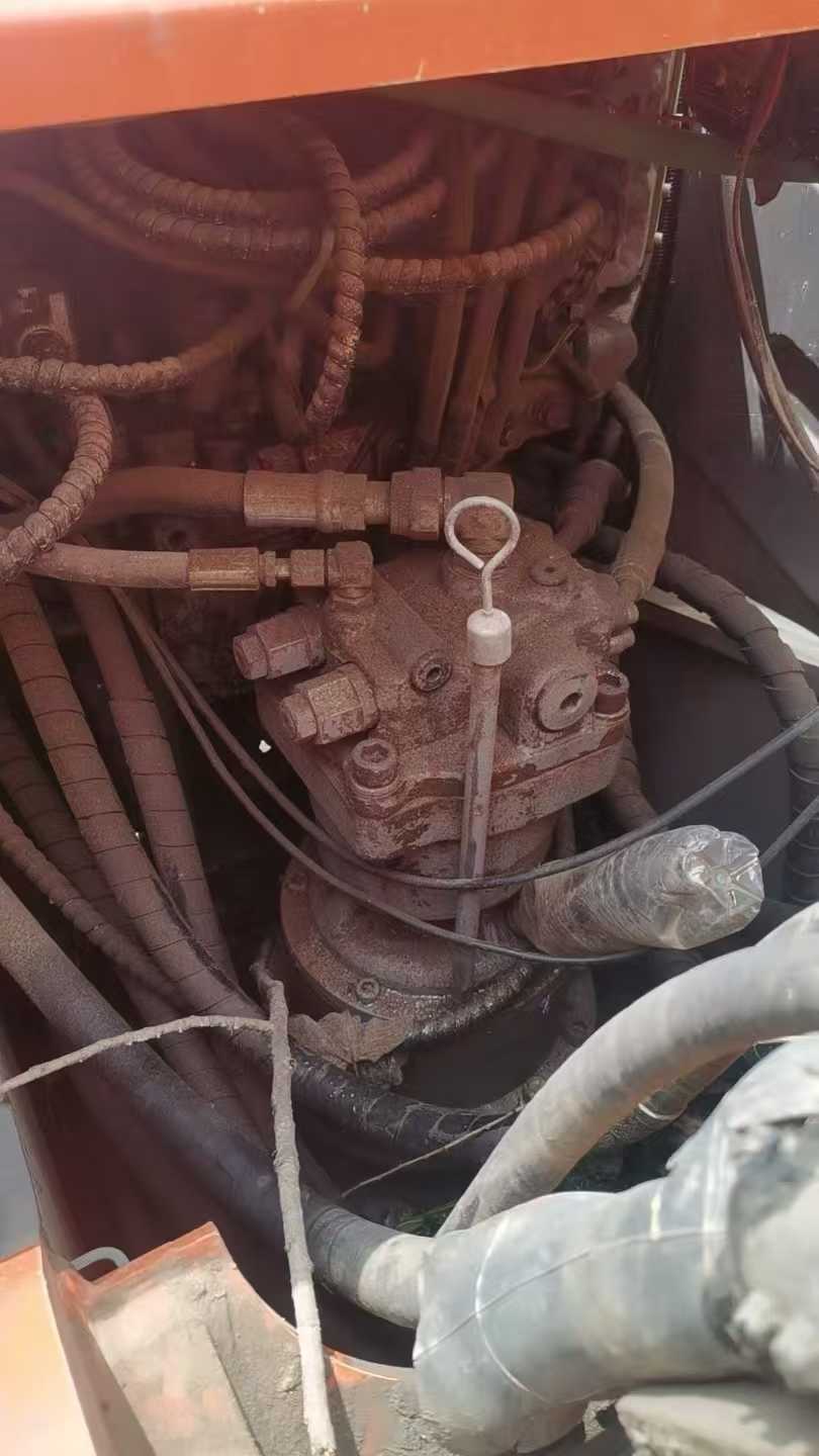 Used Hitachi ZX120 Excavator 2012 Model / 6