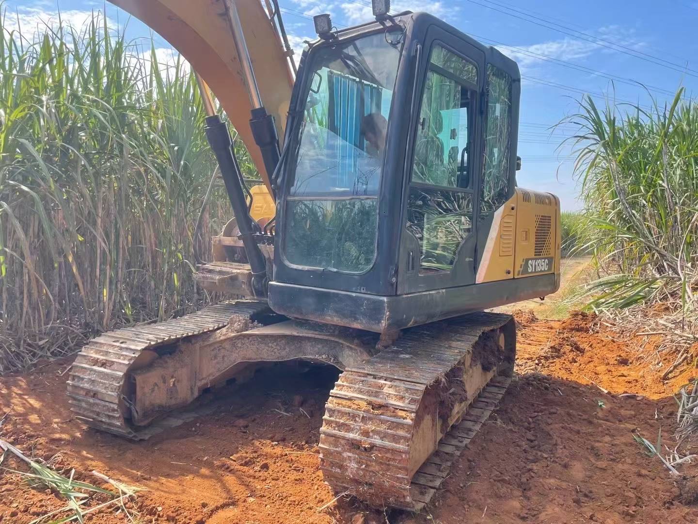 Buy Sany SY125H Used Excavator / 1