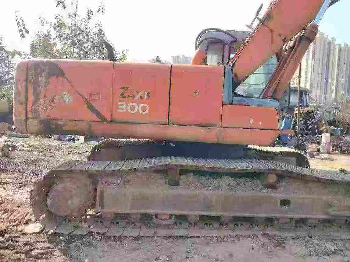 Used Hitachi ZX240 Excavator 2016 Model / 3