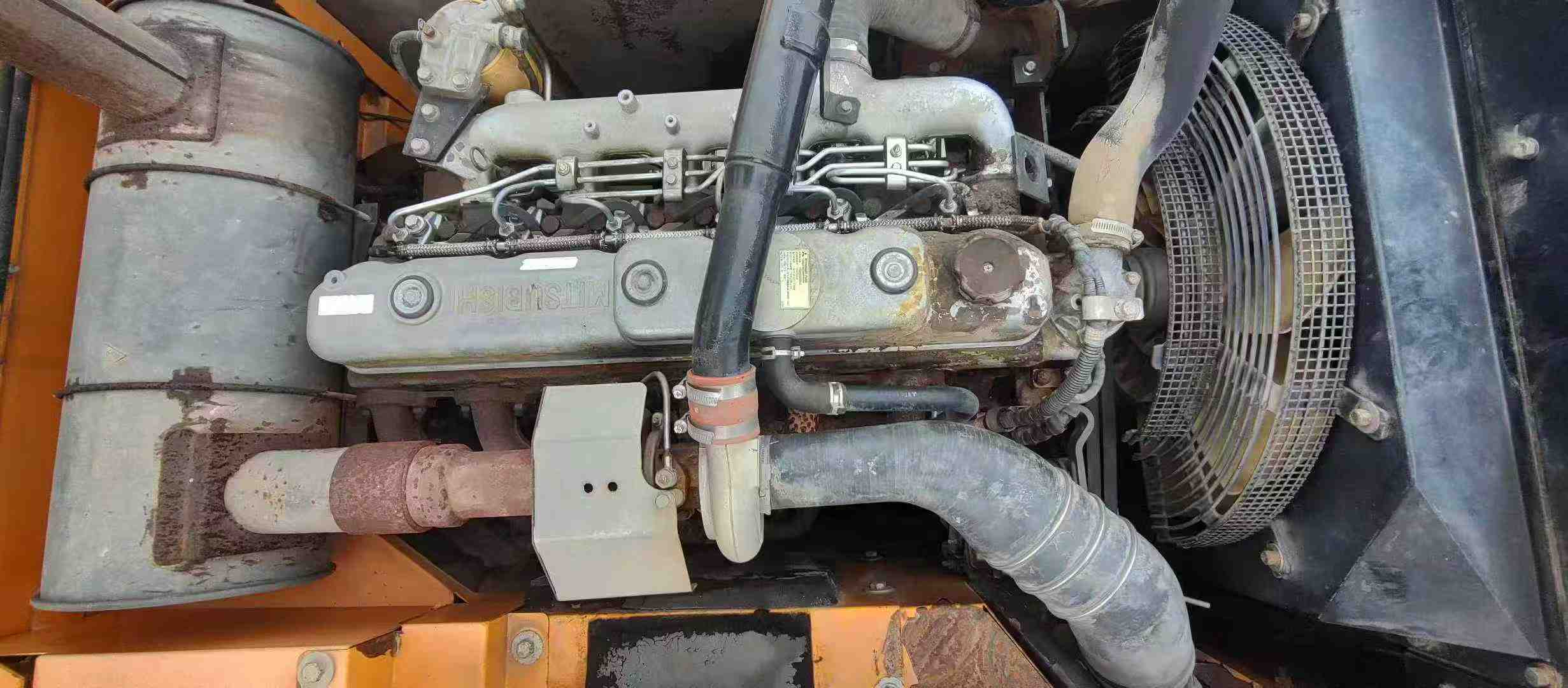 Used Sany SY205H Excavator 2013 Model / 4