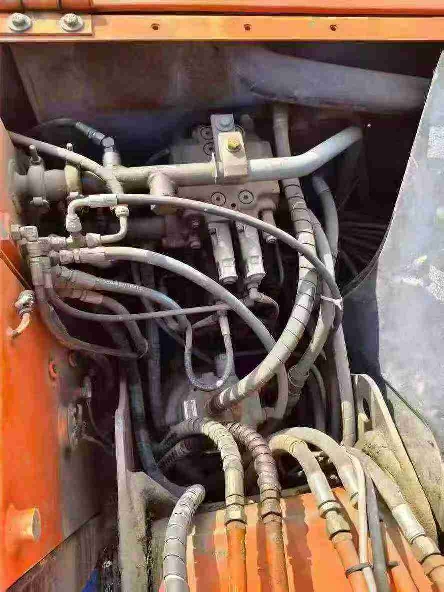 Used Hitachi ZX70-5G Excavator 2013 Model / 5