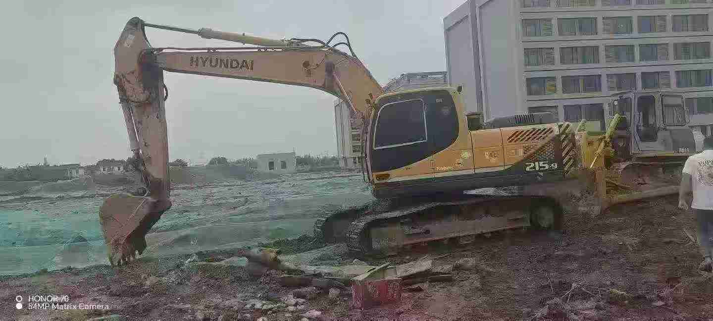 Used Hyundai HX75 Excavator 2013 Model / 7