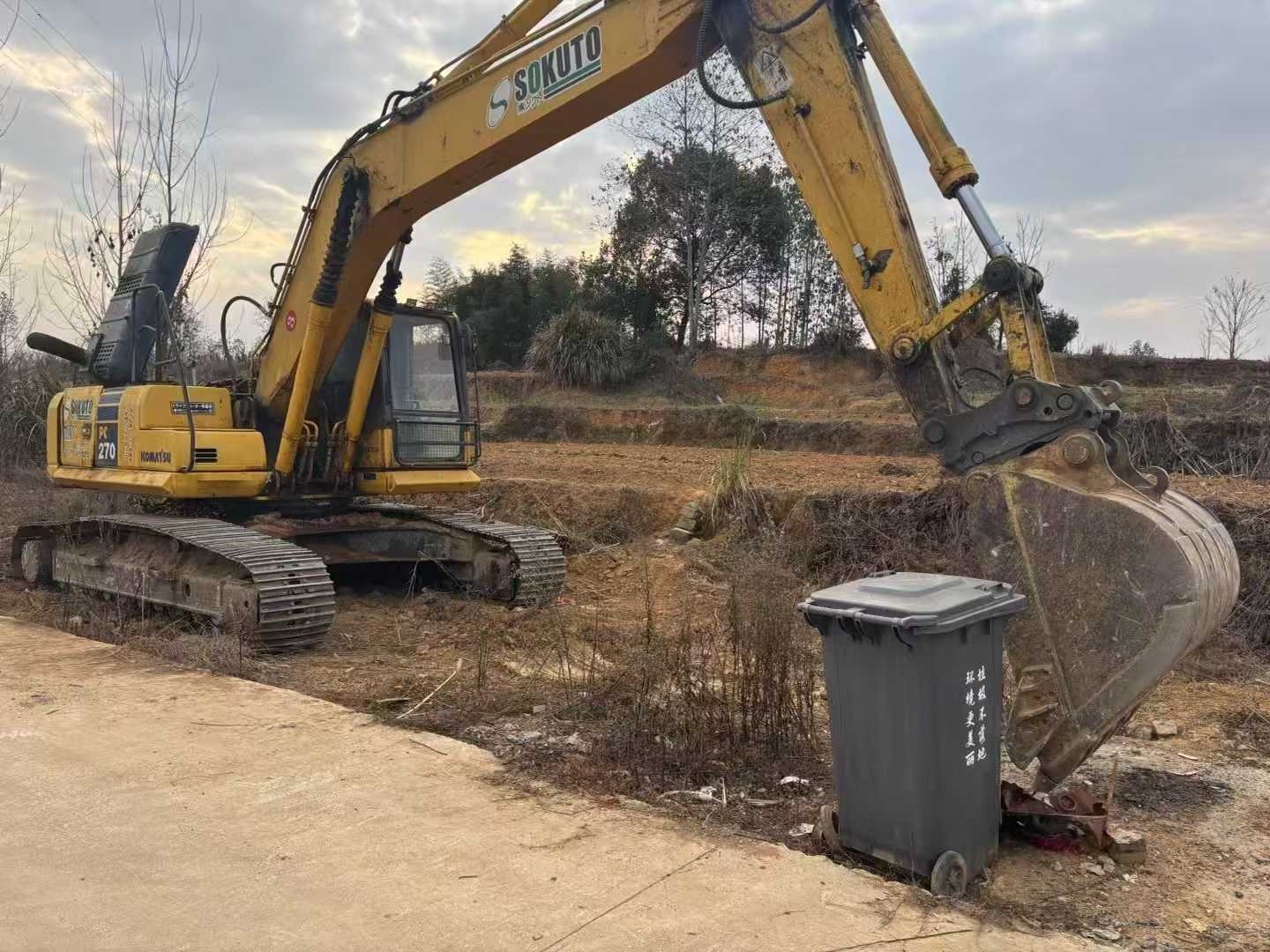 Used Komatsu PC240-11M0 Excavator 2016 Model / 4