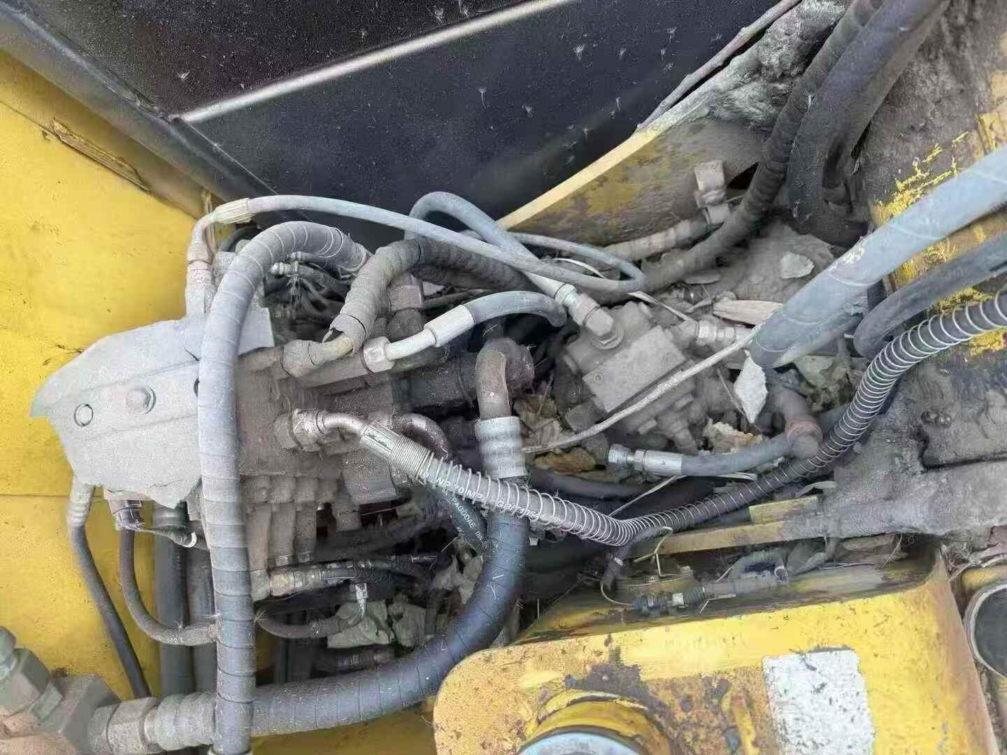 Used Komatsu PC70-8 Excavator 2011 Model / 8