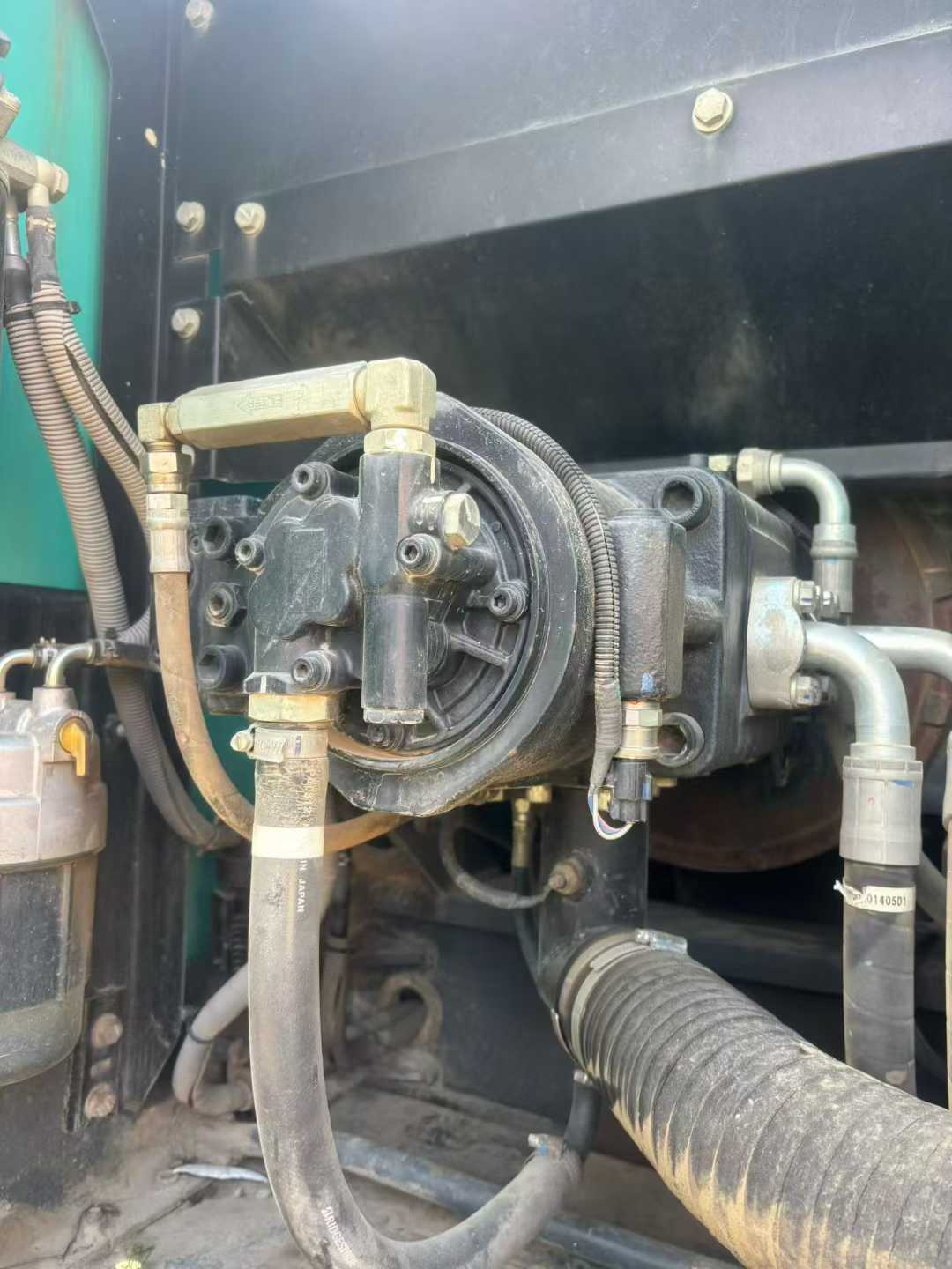 Used Kobelco SK200-10 Excavator 2017 Model / 3