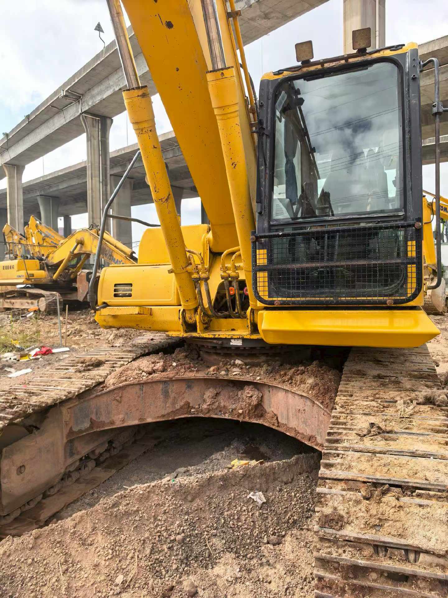 Used Komatsu PC210-8 Excavator 2016 Model / 9