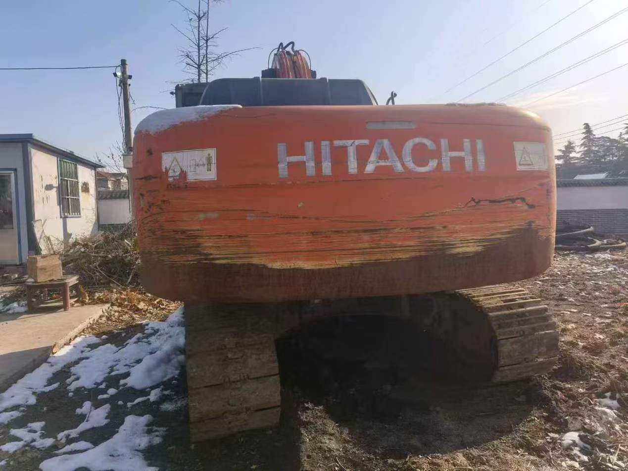 Used Hitachi ZX240-3 Excavator 2010 Model / 7