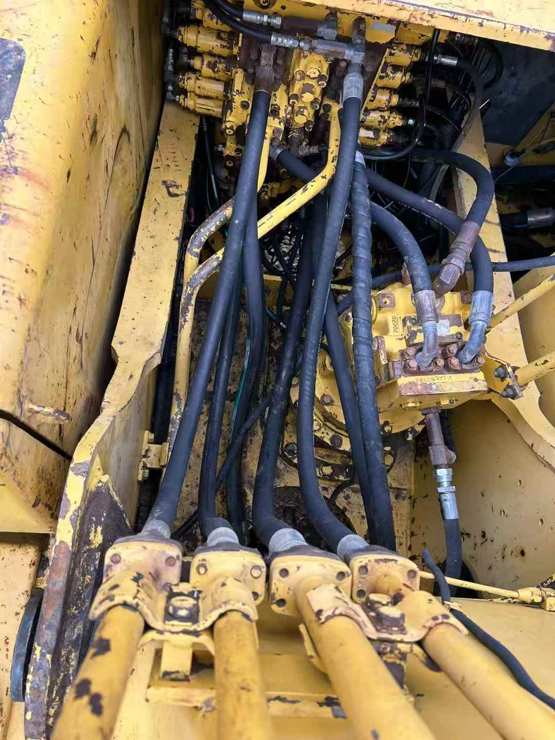 Used Komatsu PW200-7 Excavator 2016 Model / 8