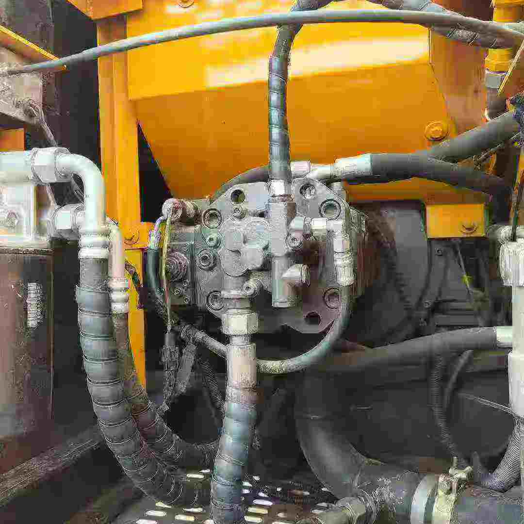 Used Sany SY135 Excavator 2016 Model / 5