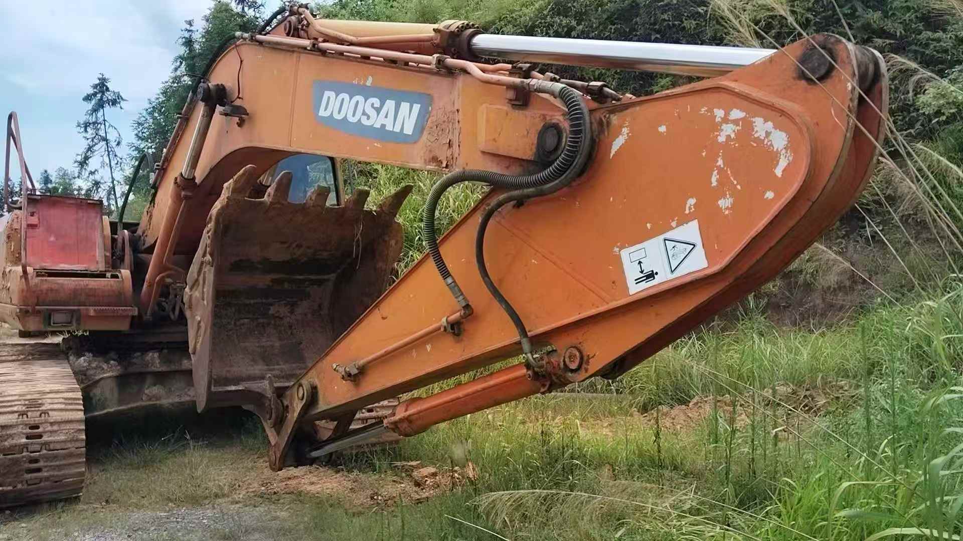 Used Doosan DH220-7 Excavator 2016 Model / 4