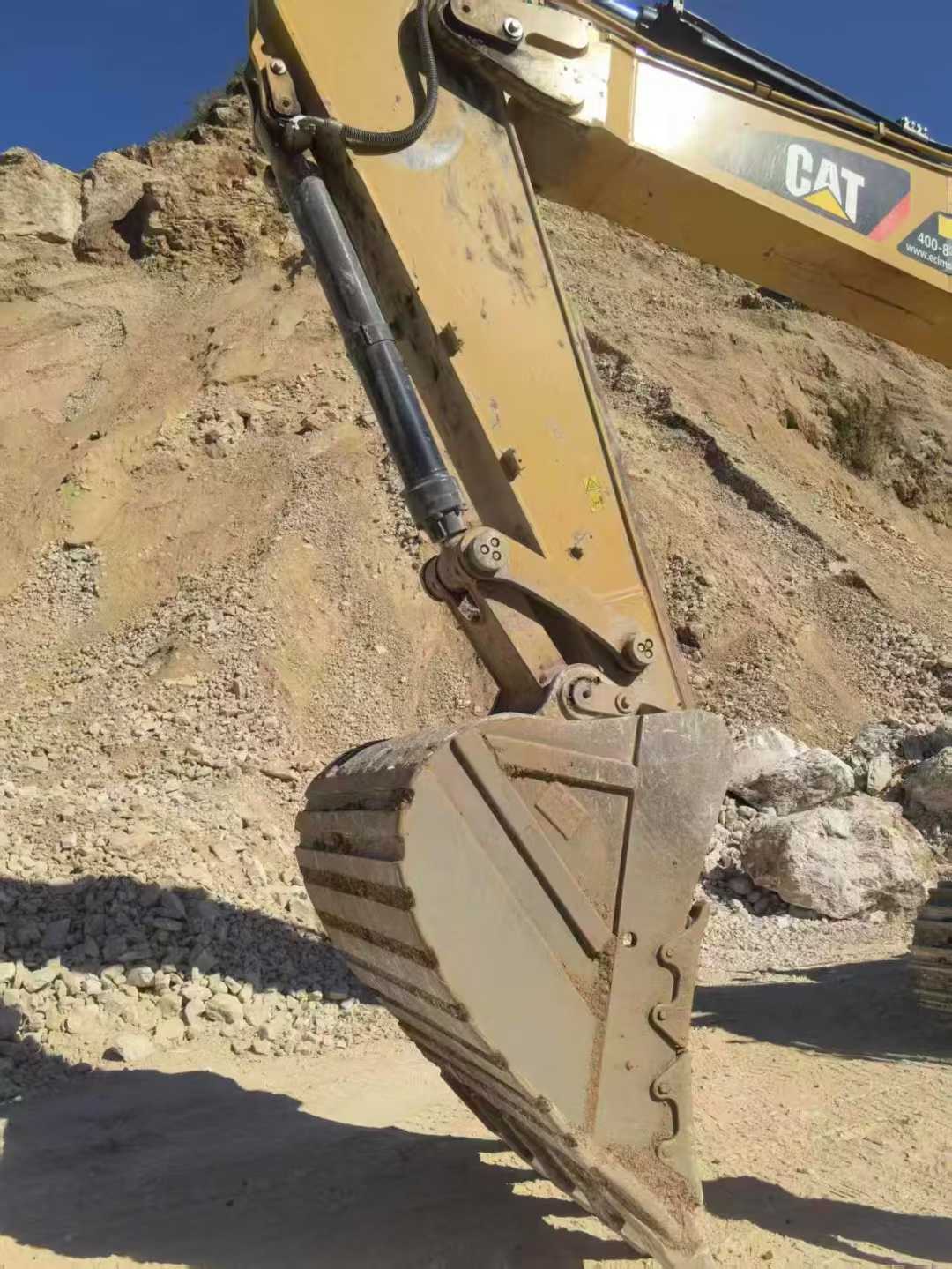 Used Caterpillar 349FL Excavator 2018 Model / 9