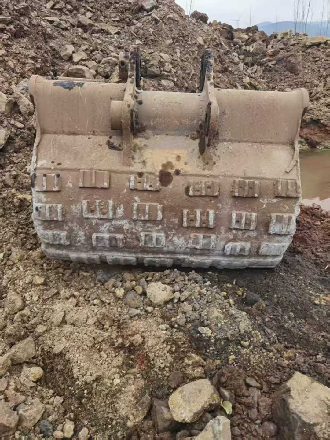 Used XCMG XE490KS Excavator 2016 Model / 3