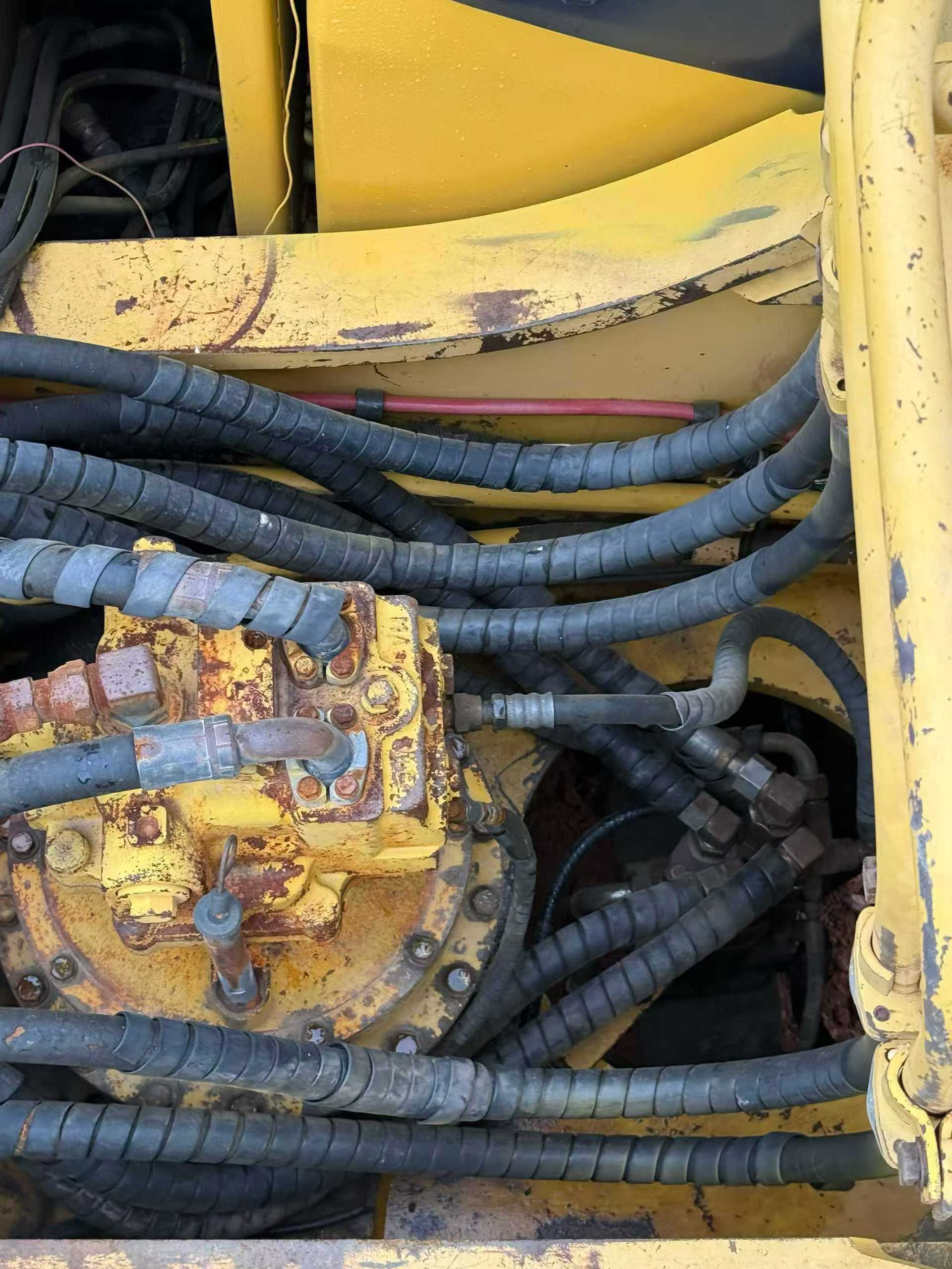 Used Komatsu PC350 Excavator 2016 Model / 3