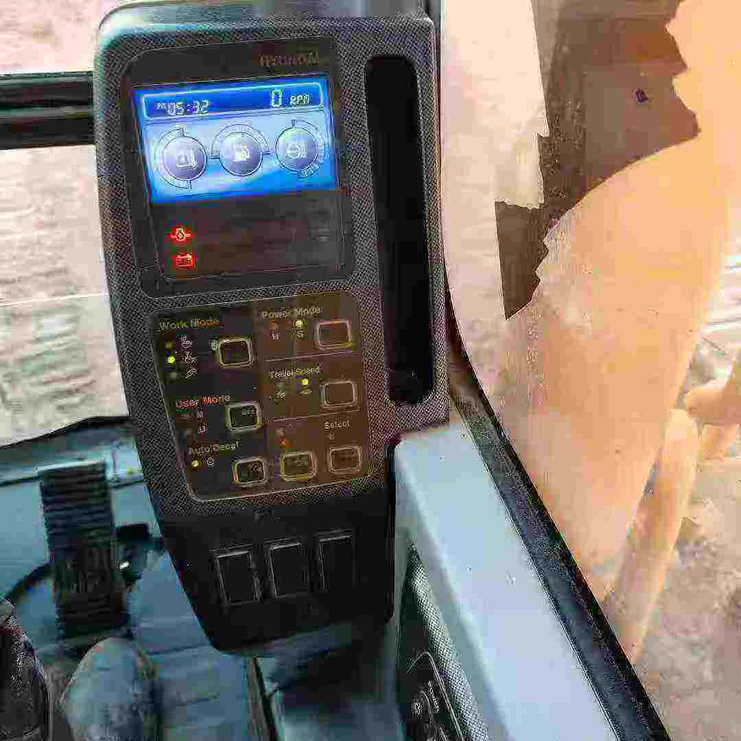 Used Hyundai R225-7 Excavator 2014 Model / 5