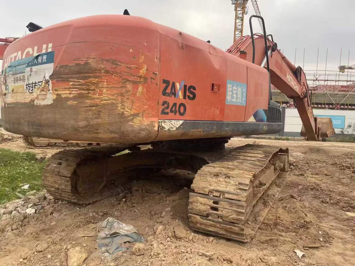 Used Hitachi ZAXIS200 Excavator 2021 Model / 3