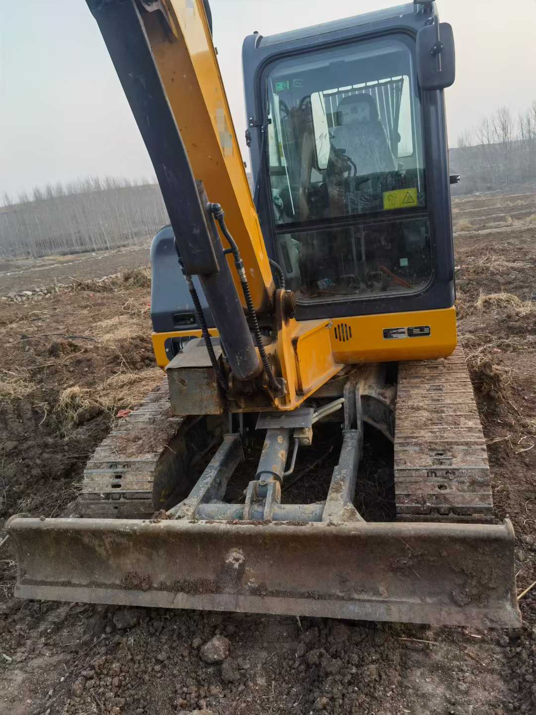 Used XCMG XE60 Excavator 2022 Model / 3