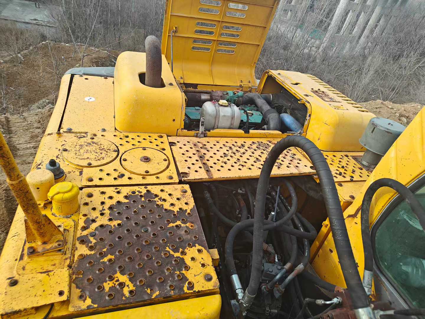 Used Volvo EW210C Excavator 2016 Model / 7