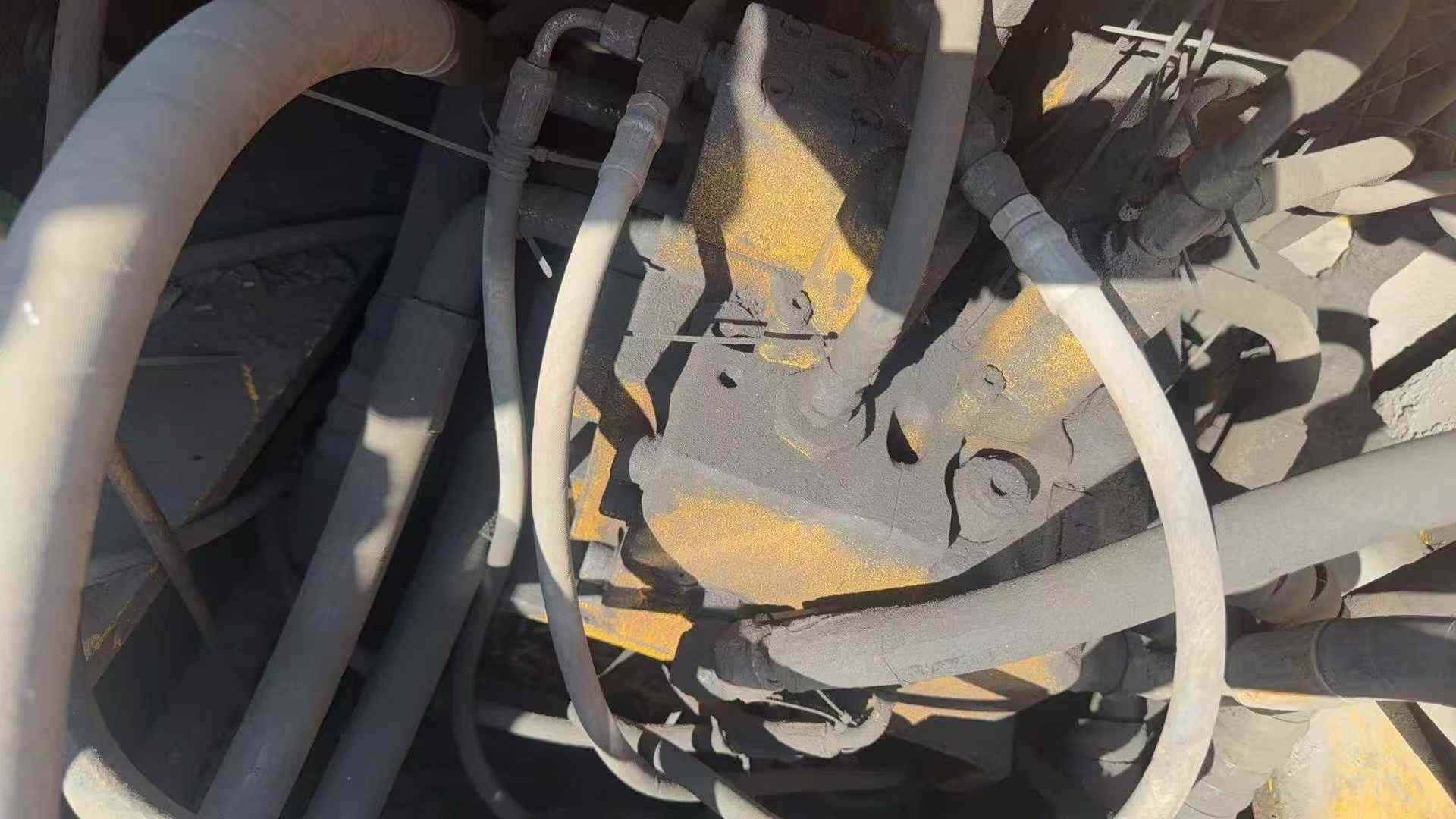 Used Hyundai R305LC-7 Excavator 2016 Model / 4