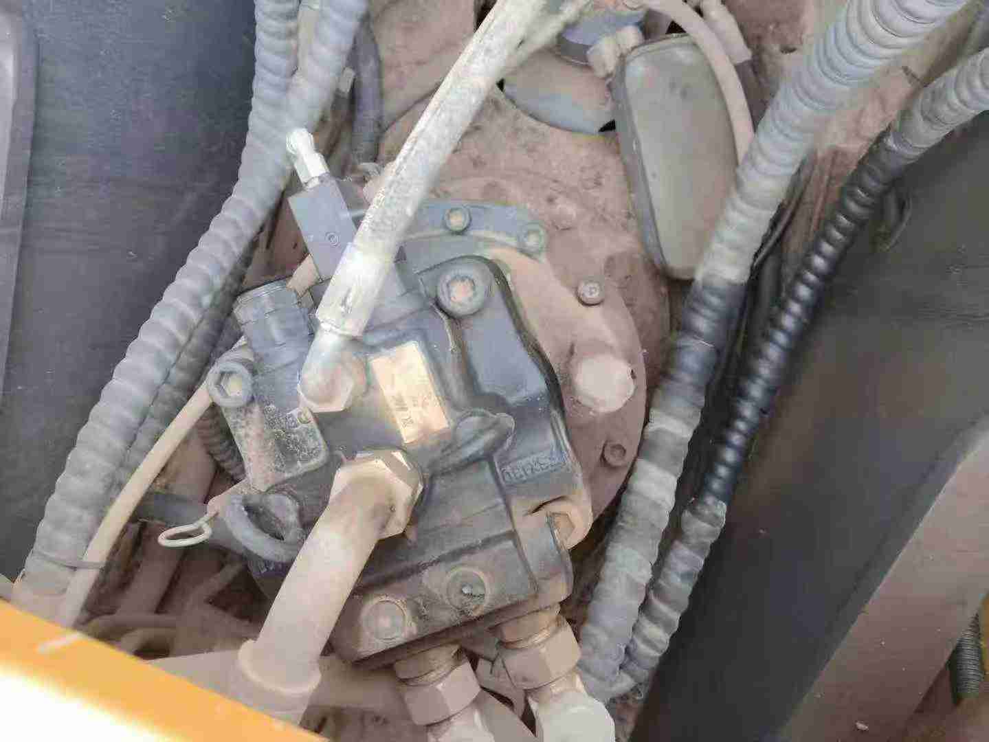 Used XCMG LW200 Excavator 2020 Model / 5