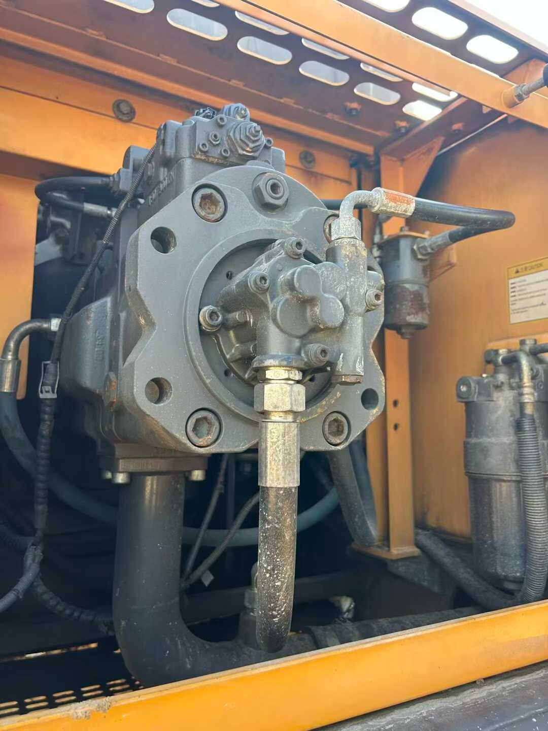 Used Sany SW305K Excavator 2014 Model / 6