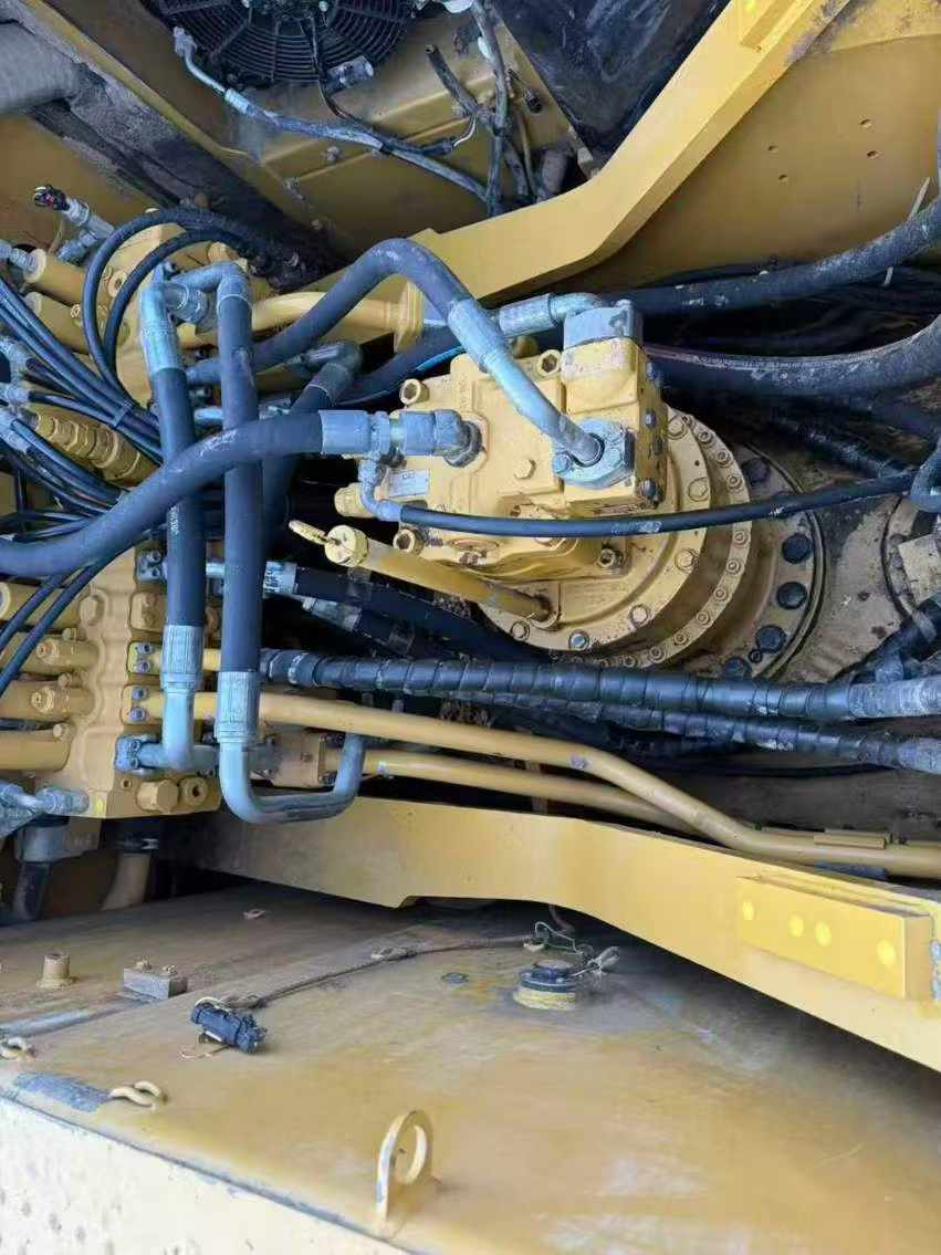 Buy Caterpillar 330L Used Excavator / 6 Used Caterpillar 330L Excavator 2017 Model / 6